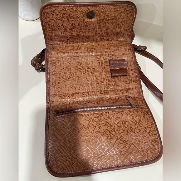 Vintage Guess Brown Leather Toiletry Bag - Picture 3 of 12